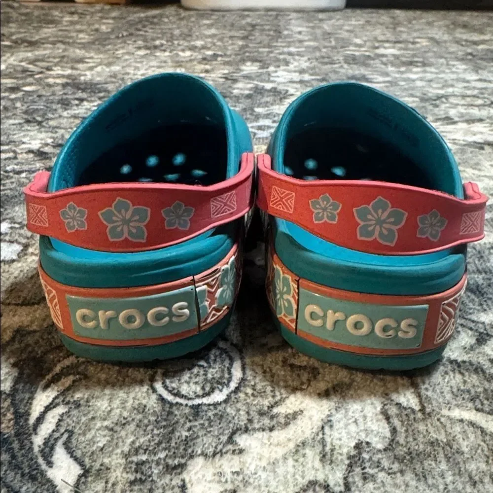 Disney Moana Crocs